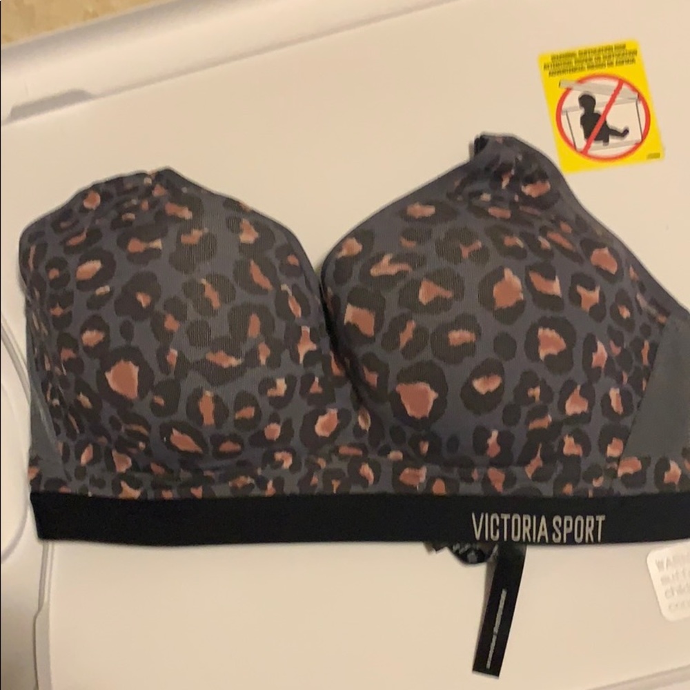 Victoria secret sports bra